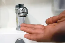 Запасайтесь водой заранее: в центре Бишкека 9 апреля отключат воду на 11 часов