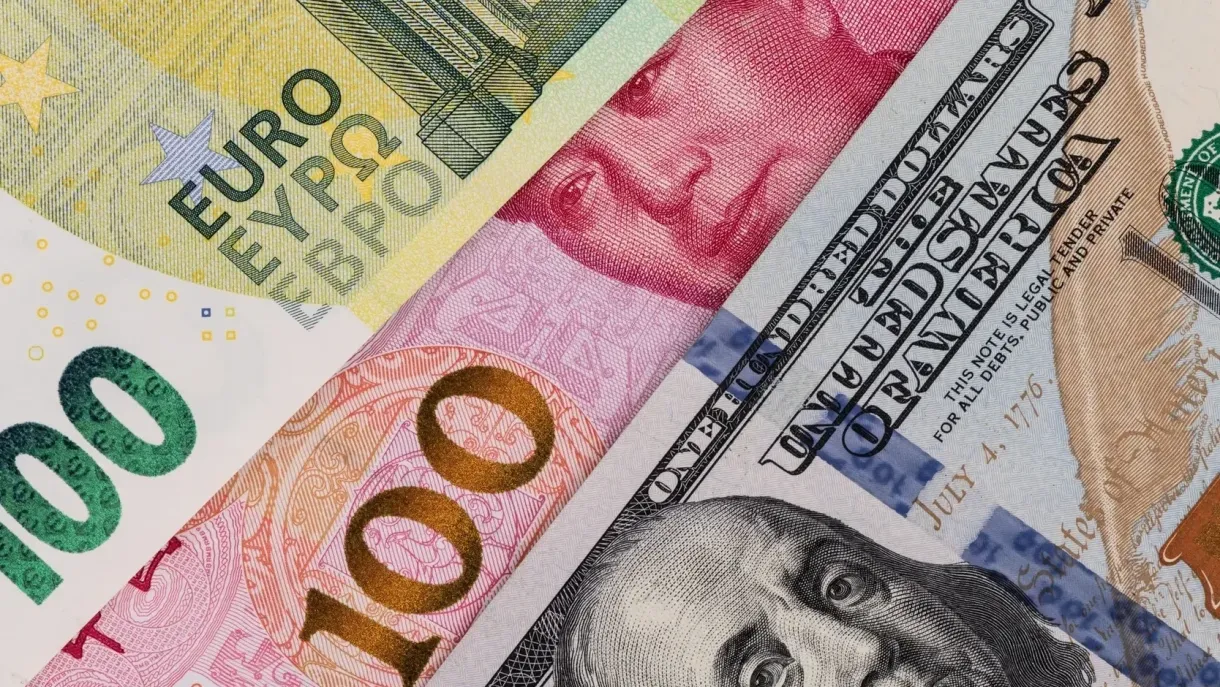 В Кыргызстане подешевели все основные валюты. Курс валют на 20 марта