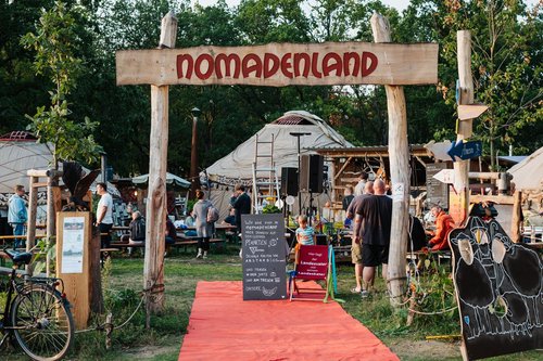 «Земля кочевников» в Потсдаме, Германия