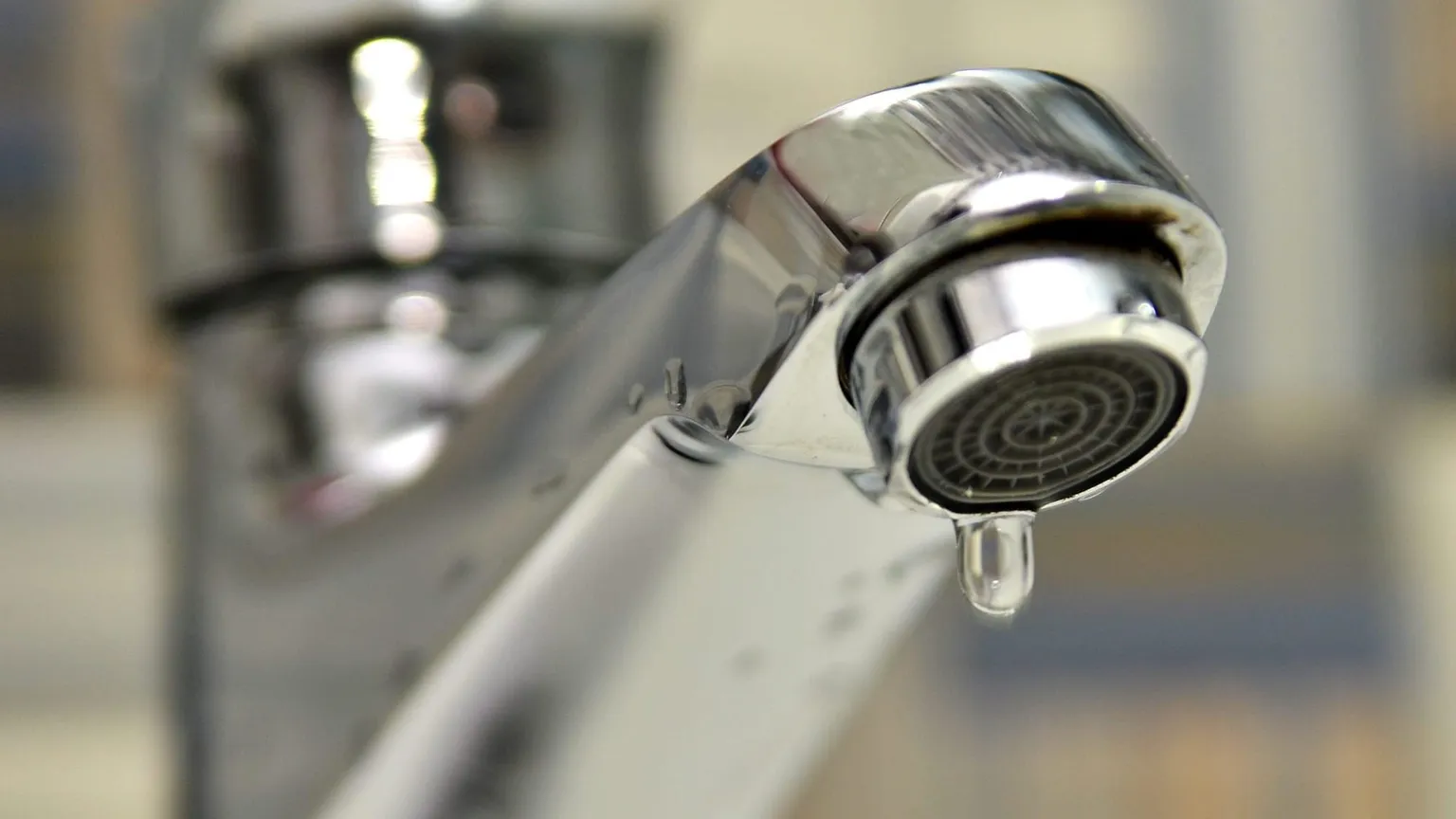 Отключение холодной воды в Бишкеке 26 марта: точный список улиц и жилмассивов