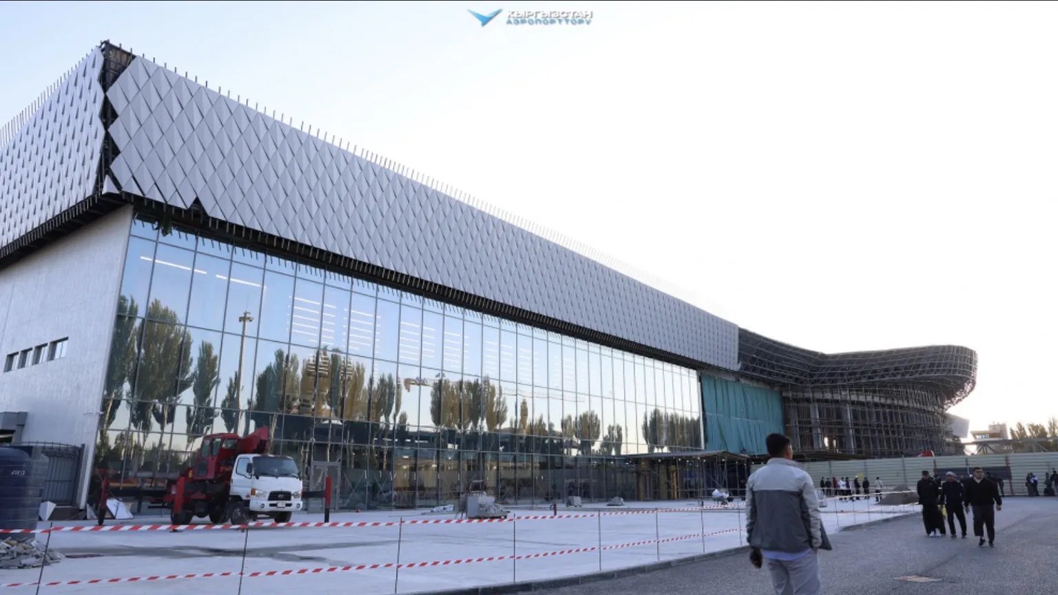 В аэропорту «Манас» открыли новый терминал. Изменена схема входа и выхода