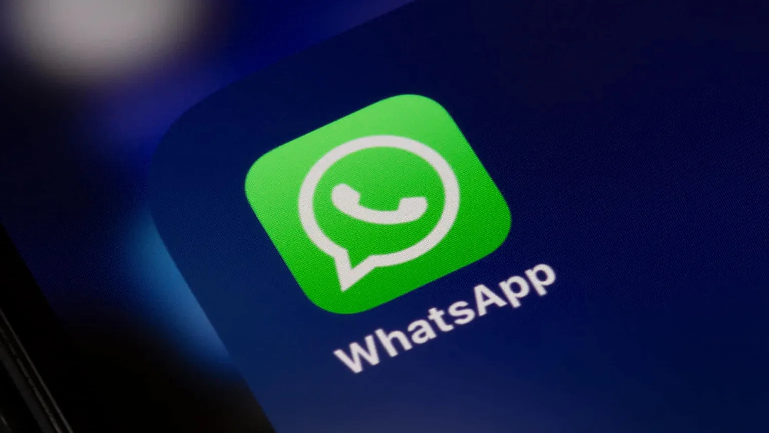 WhatsApp для Android может получить вкладку «Контакты» и заметное обновление интерфейса