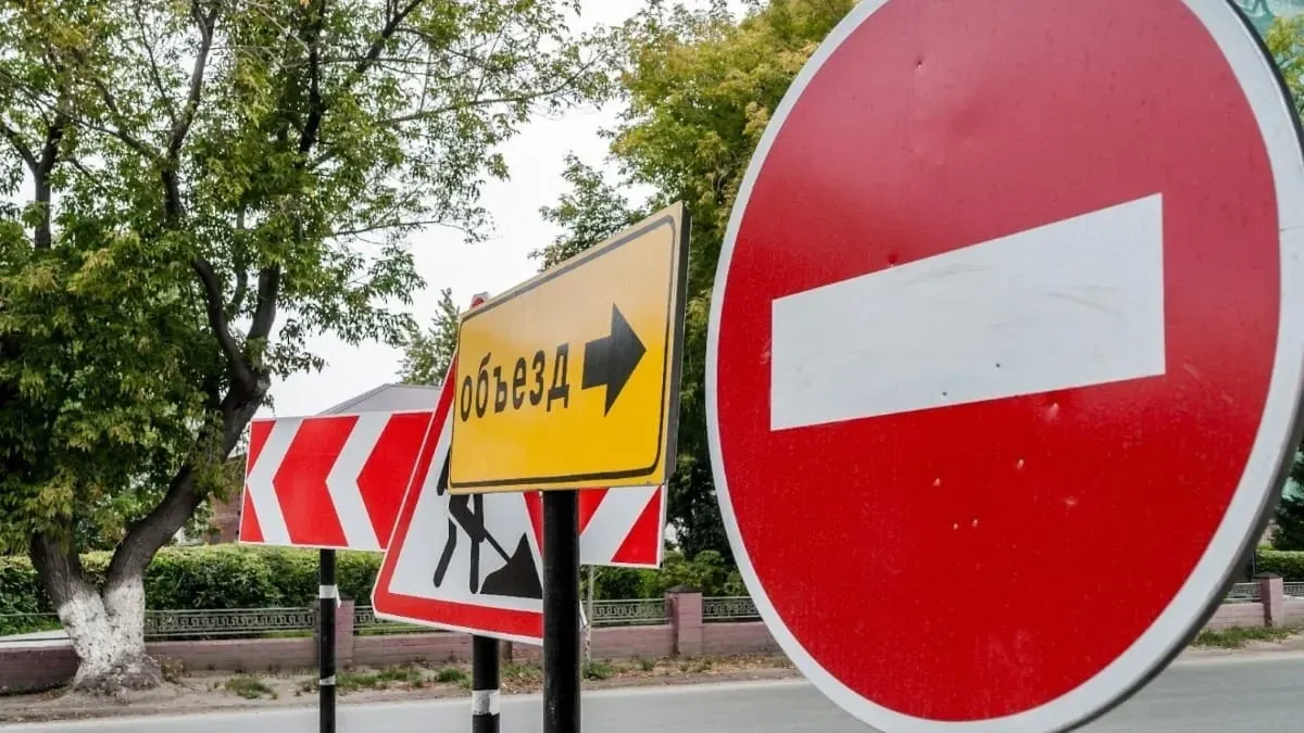 Вниманию водителей: в Бишкеке перекрыли участок проспекта Жибек Жолу