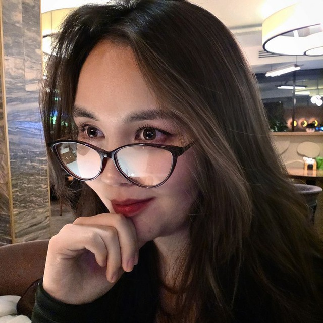 Илона Ахматова